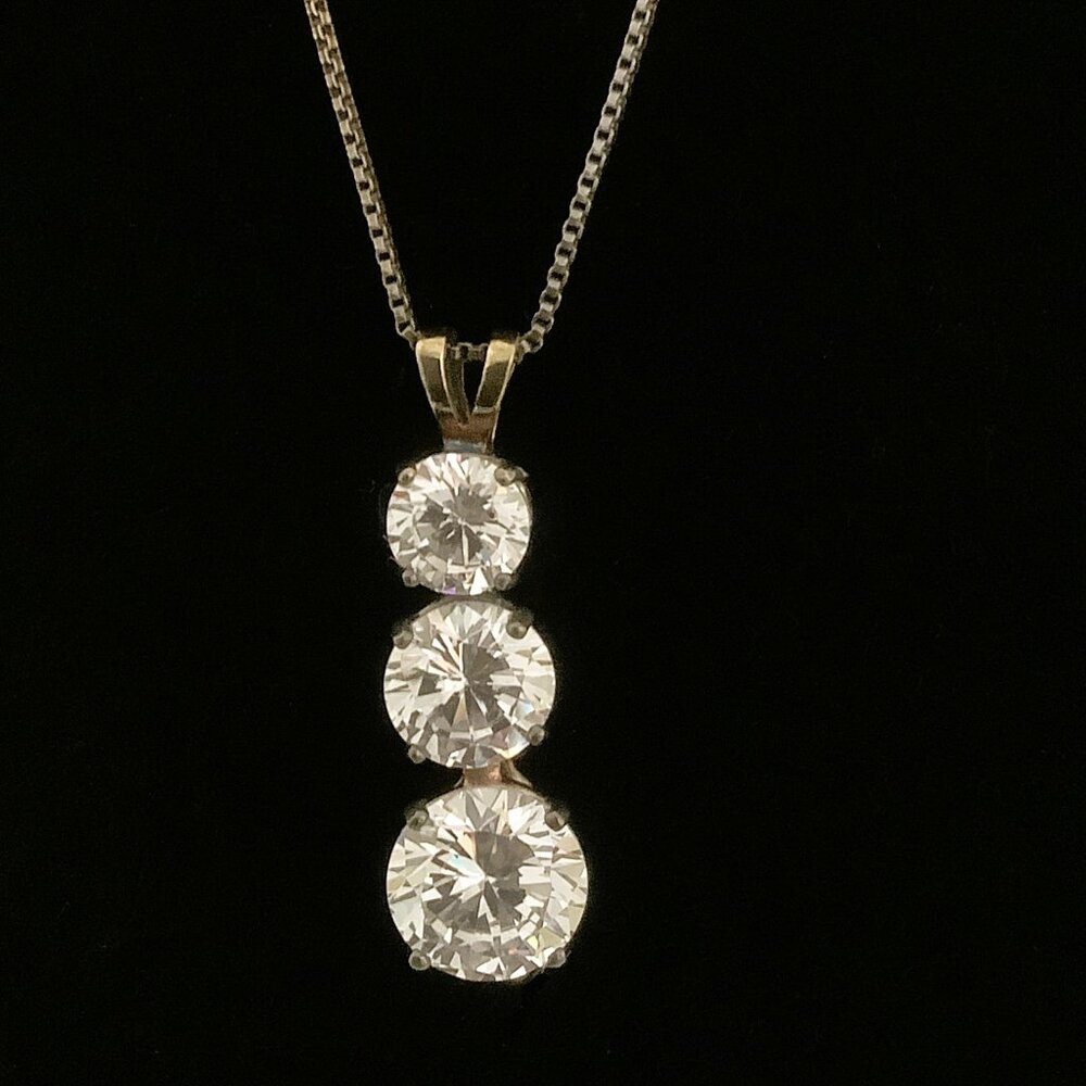 Stauer Palisade 3-stone DiamondAura Necklace & Stud Earrings Set